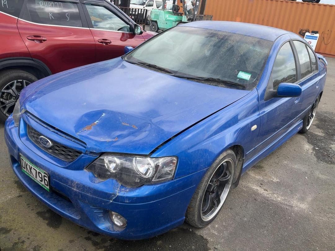 Photo '4' of Ford Falcon BF XR6T 4FA Photo '4' of Ford Falcon BF XR6T 4FA
