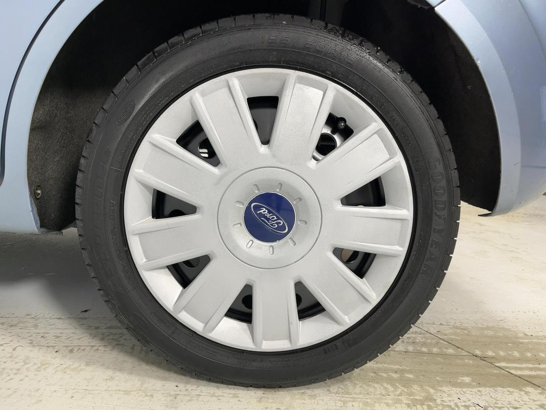 Photo '11' of Ford Fiesta