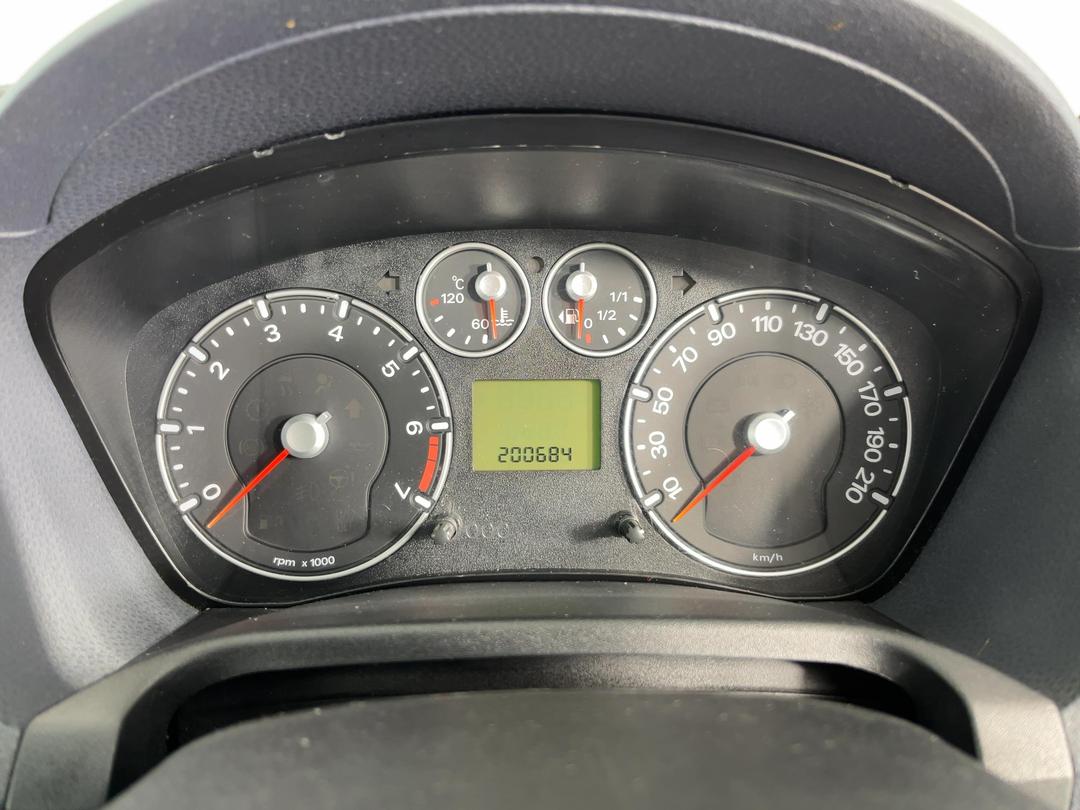 Photo '21' of Ford Fiesta