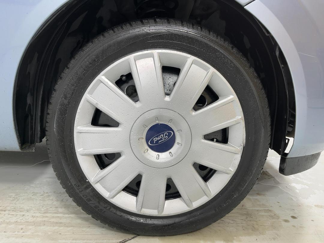 Photo '9' of Ford Fiesta