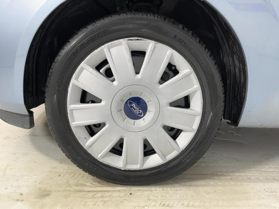 Photo '10' of Ford Fiesta