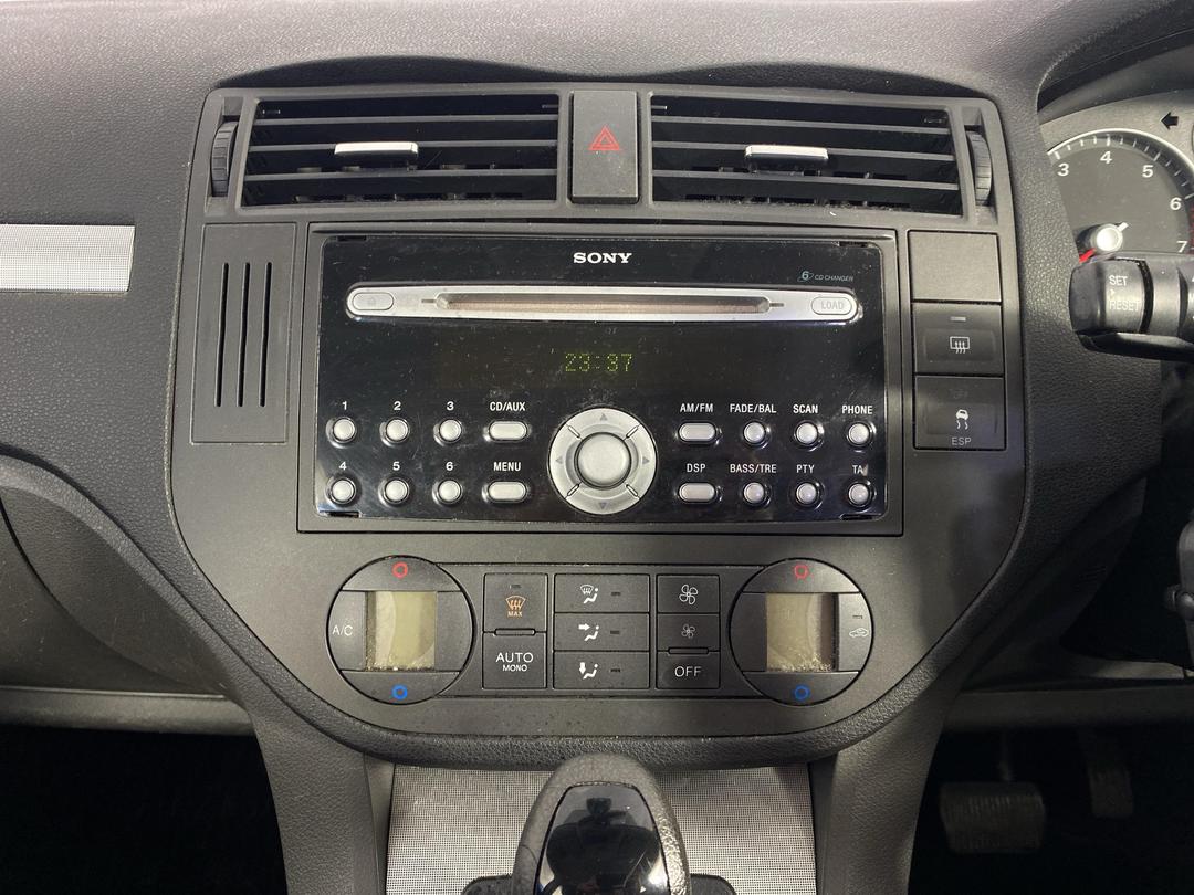 Photo '18' of Ford Focus