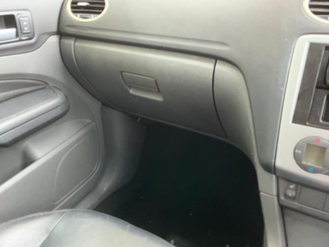 Photo '24' of Ford Focus Photo '24' of Ford Focus