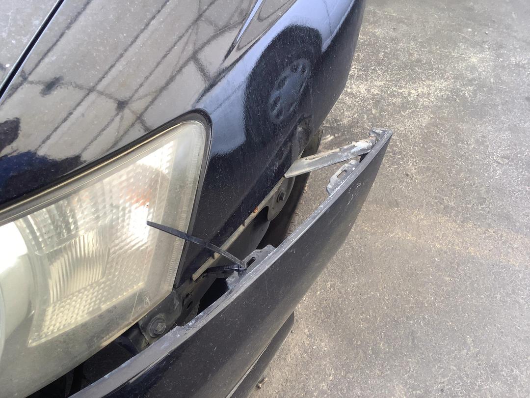 Photo '2' of Holden Commodore S V6