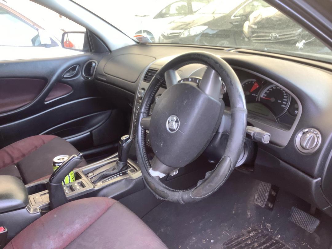 Photo '11' of Holden Commodore S V6