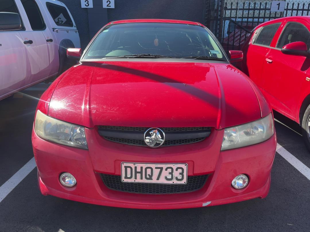 Photo '2' of Holden Commodore S V6 Photo '2' of Holden Commodore S V6