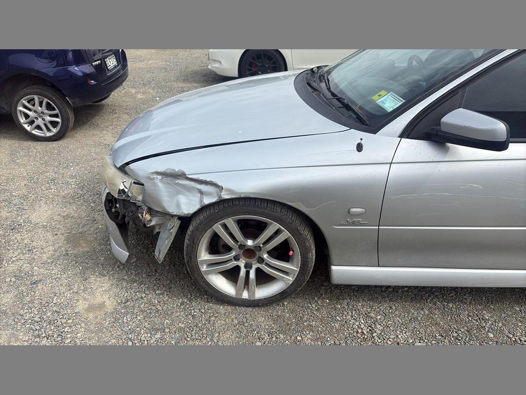 Photo '8' of Holden Commodore S V6 Photo '8' of Holden Commodore S V6
