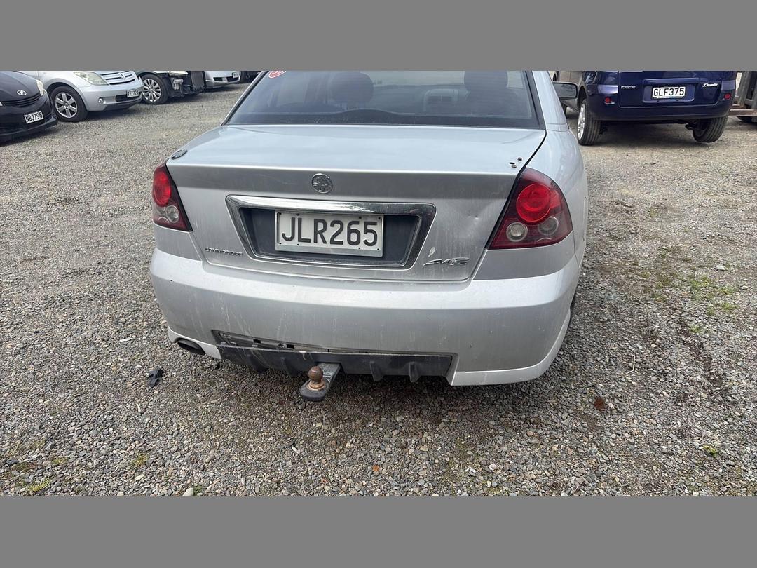 Photo '11' of Holden Commodore S V6 Photo '11' of Holden Commodore S V6