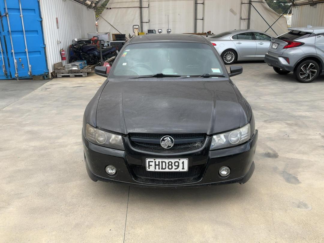 Photo '2' of Holden Crewman S V6