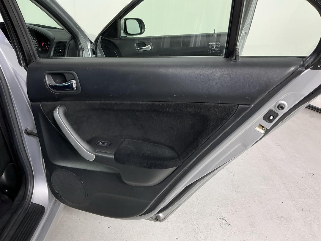 Photo '19' of Honda Accord