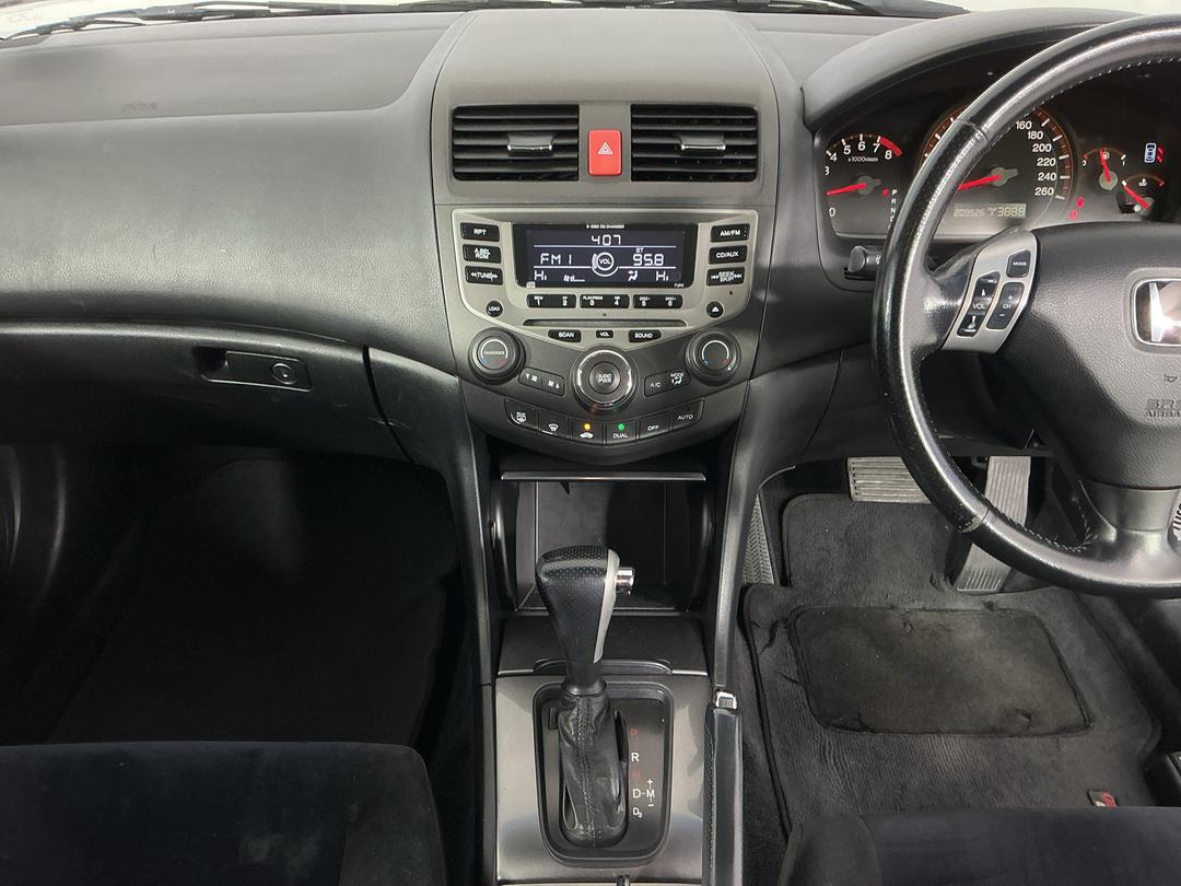 Photo '18' of Honda Accord