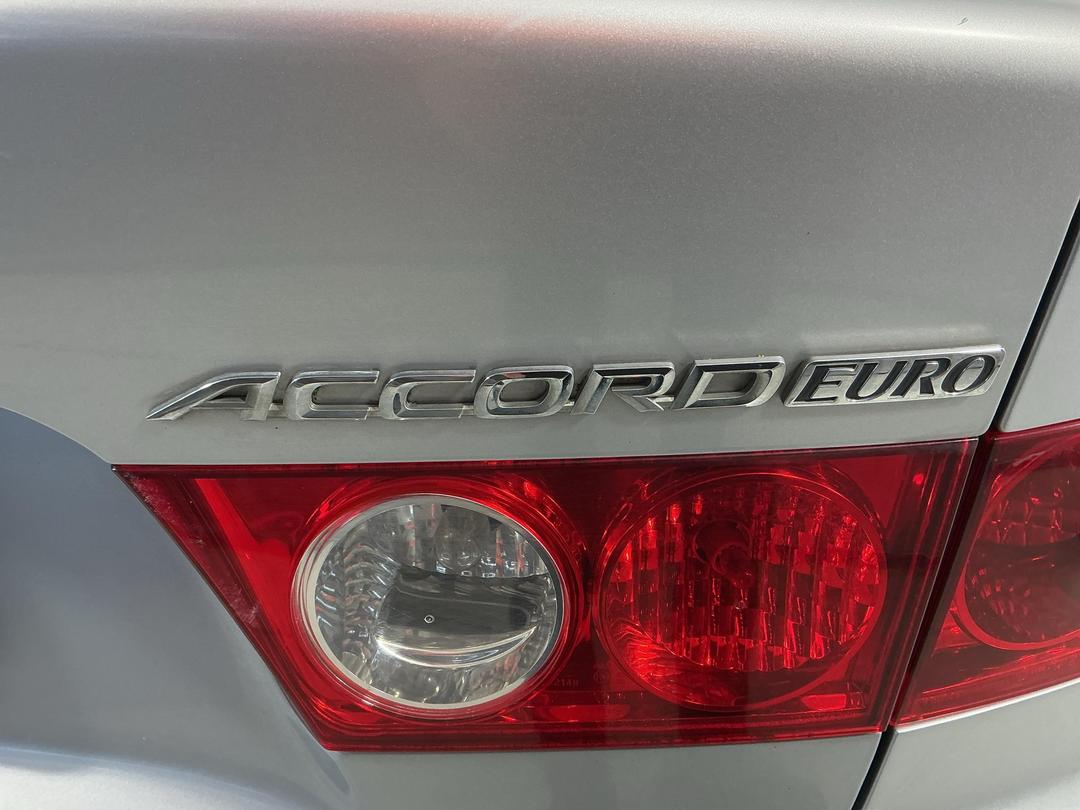 Photo '28' of Honda Accord