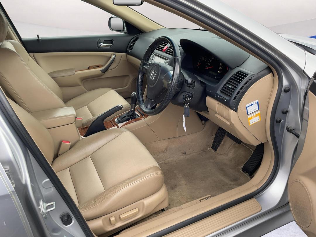 Photo '14' of Honda Accord Photo '14' of Honda Accord