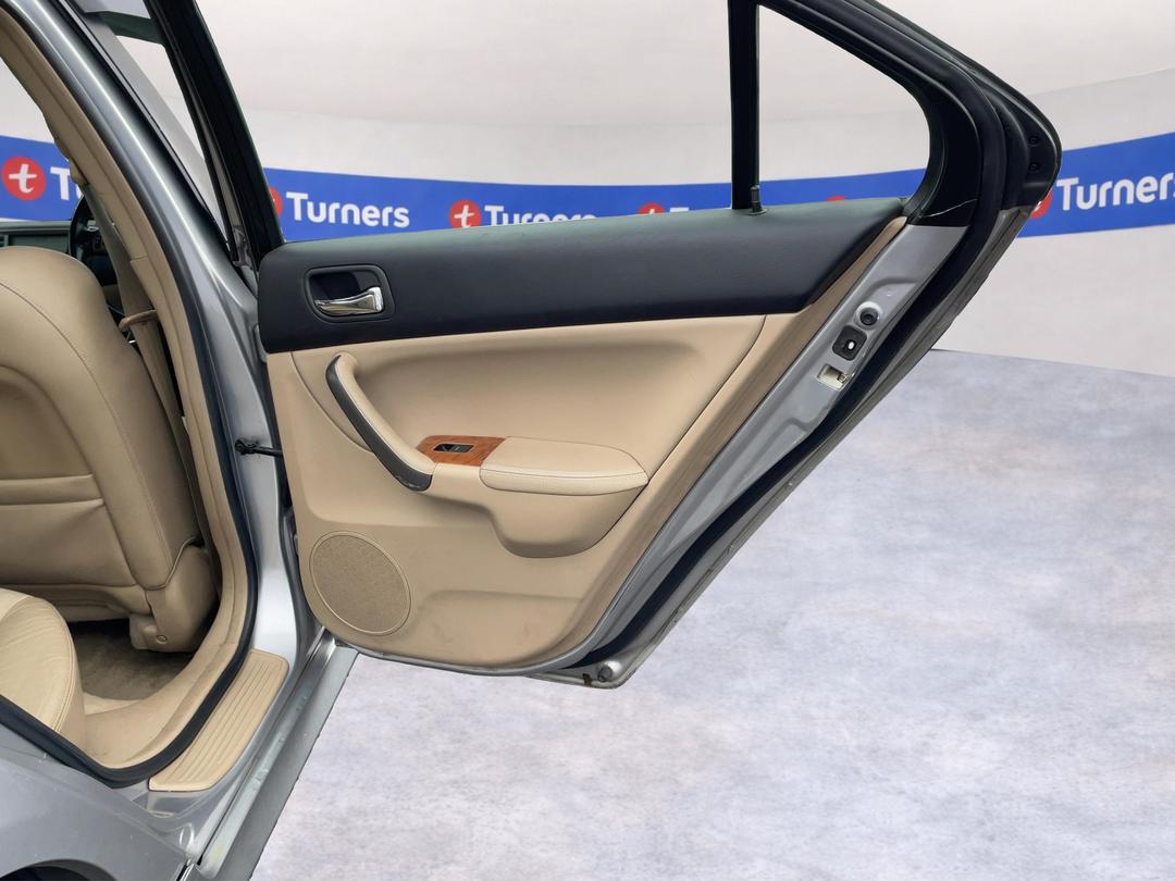 Photo '17' of Honda Accord Photo '17' of Honda Accord