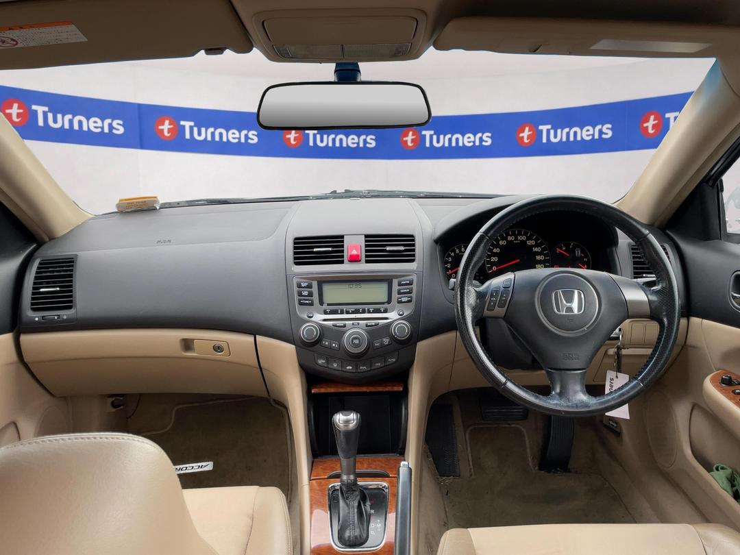 Photo '15' of Honda Accord Photo '15' of Honda Accord