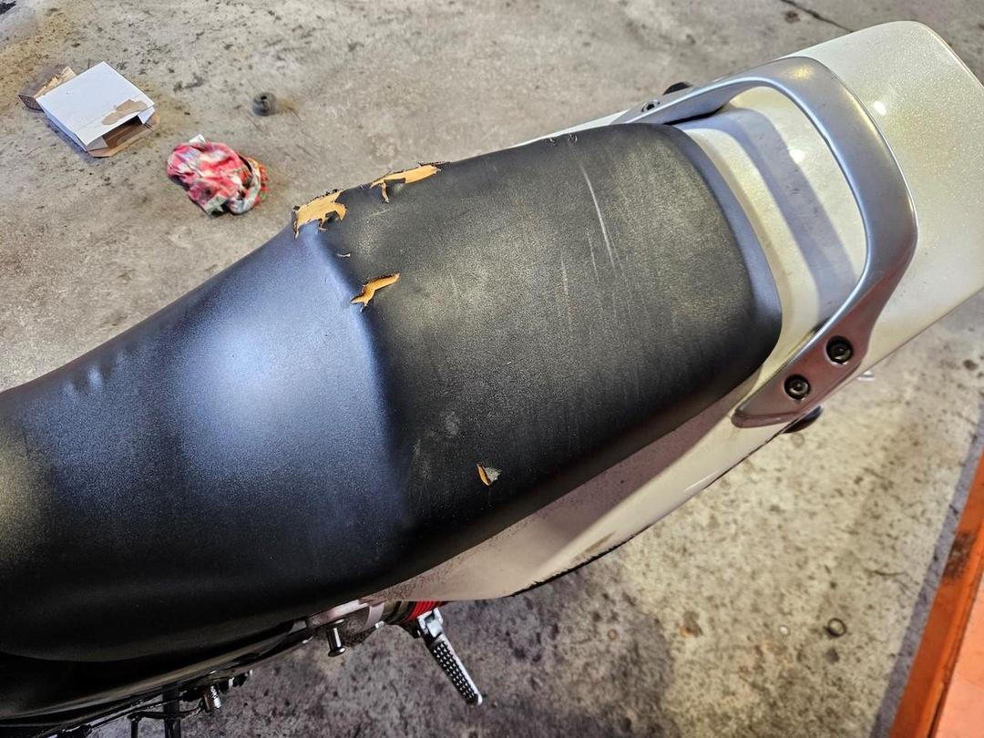 Photo '6' of Honda CB 400SF6