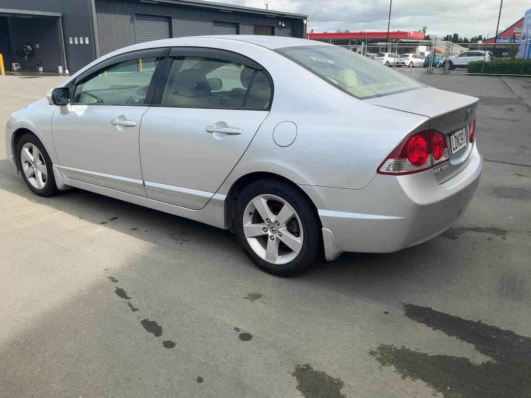 Photo '4' of Honda Civic