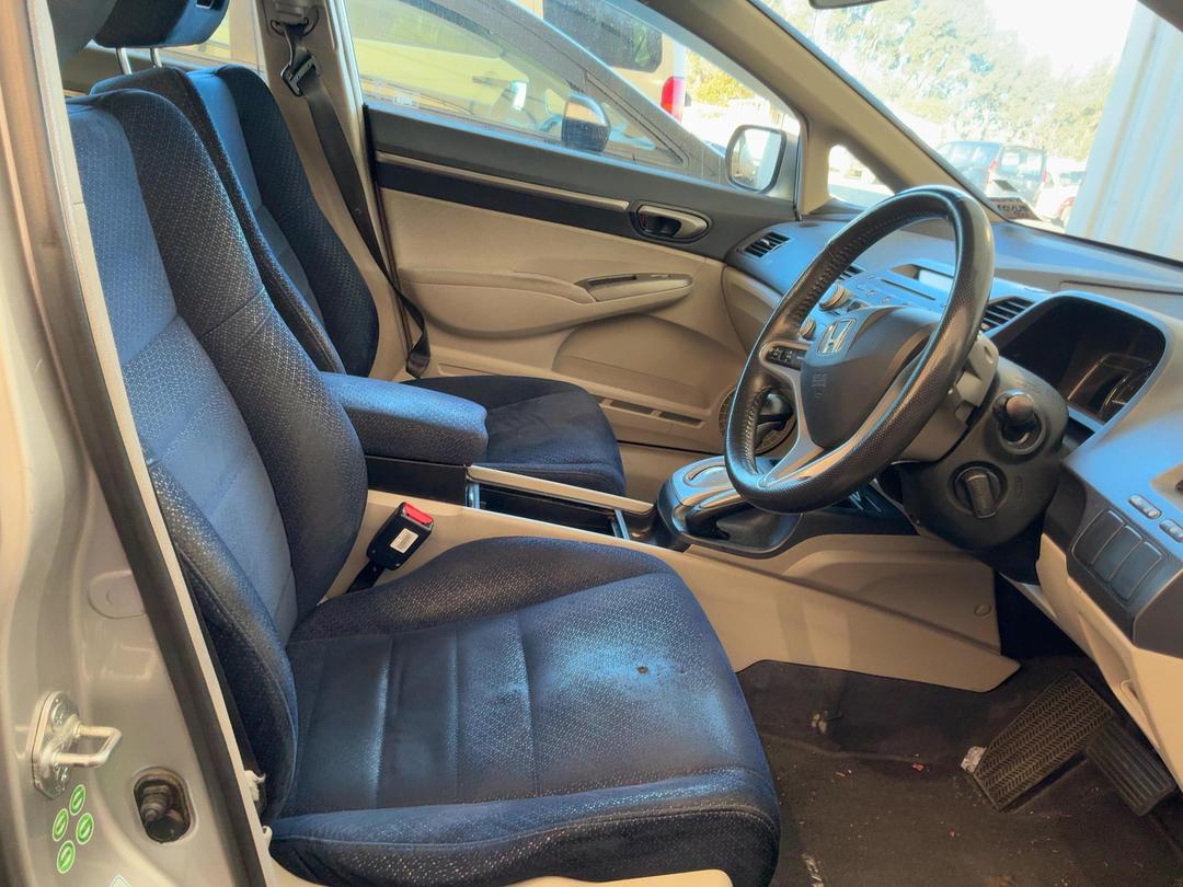 Photo '9' of Honda Civic Hybrid Photo '9' of Honda Civic Hybrid