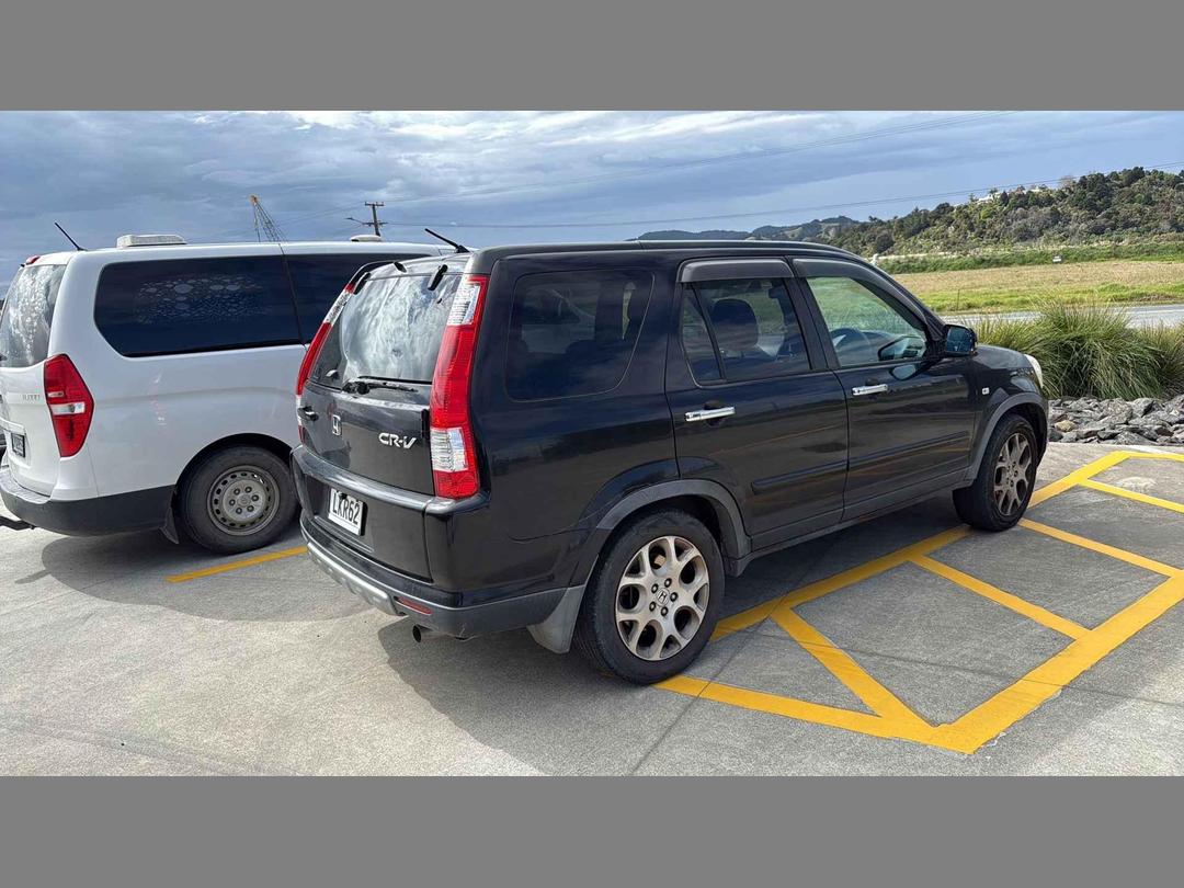 Photo '3' of Honda CRV Photo '3' of Honda CRV