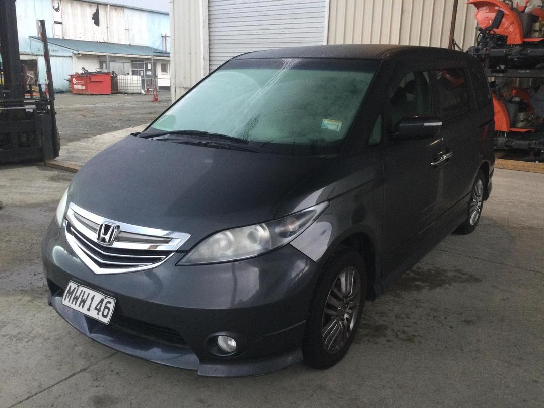 Photo '8' of Honda Elysion