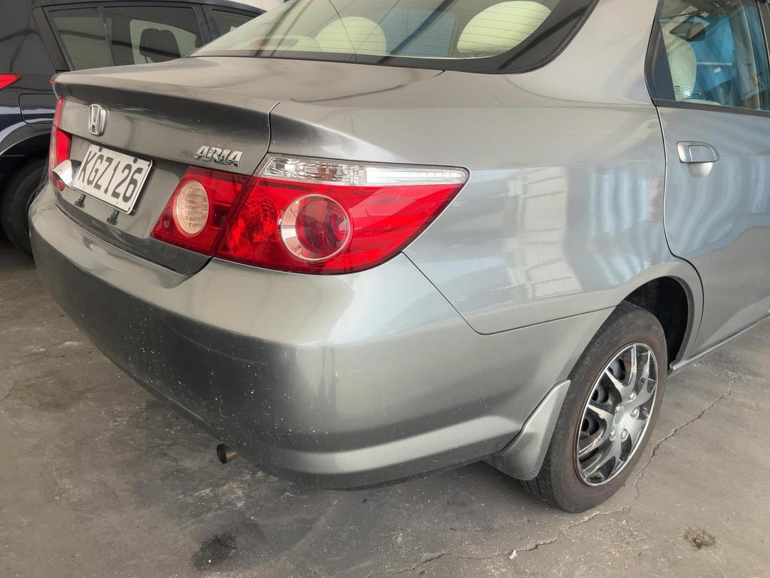 Photo '11' of Honda FIT Aria