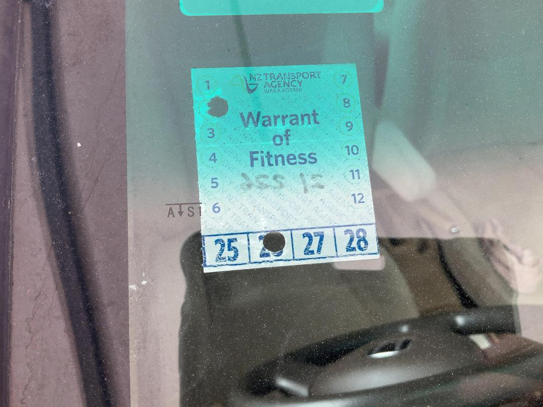 Photo '24' of Honda FIT Aria