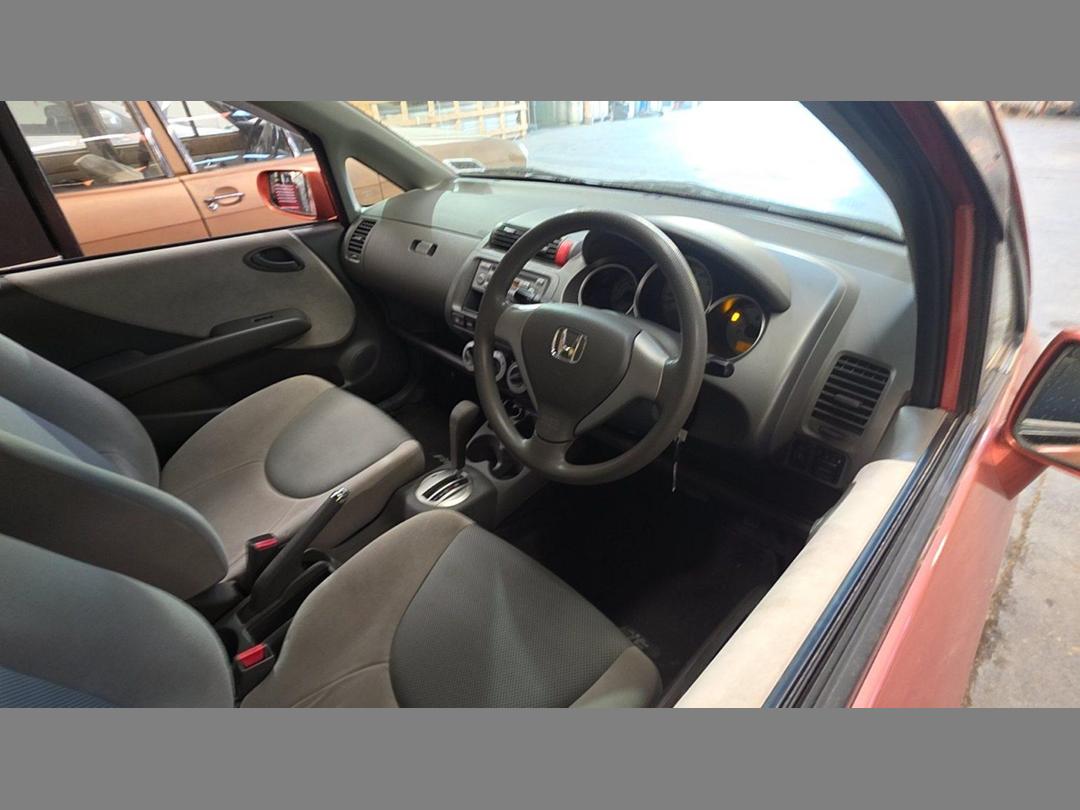 Photo '8' of Honda FIT Photo '8' of Honda FIT