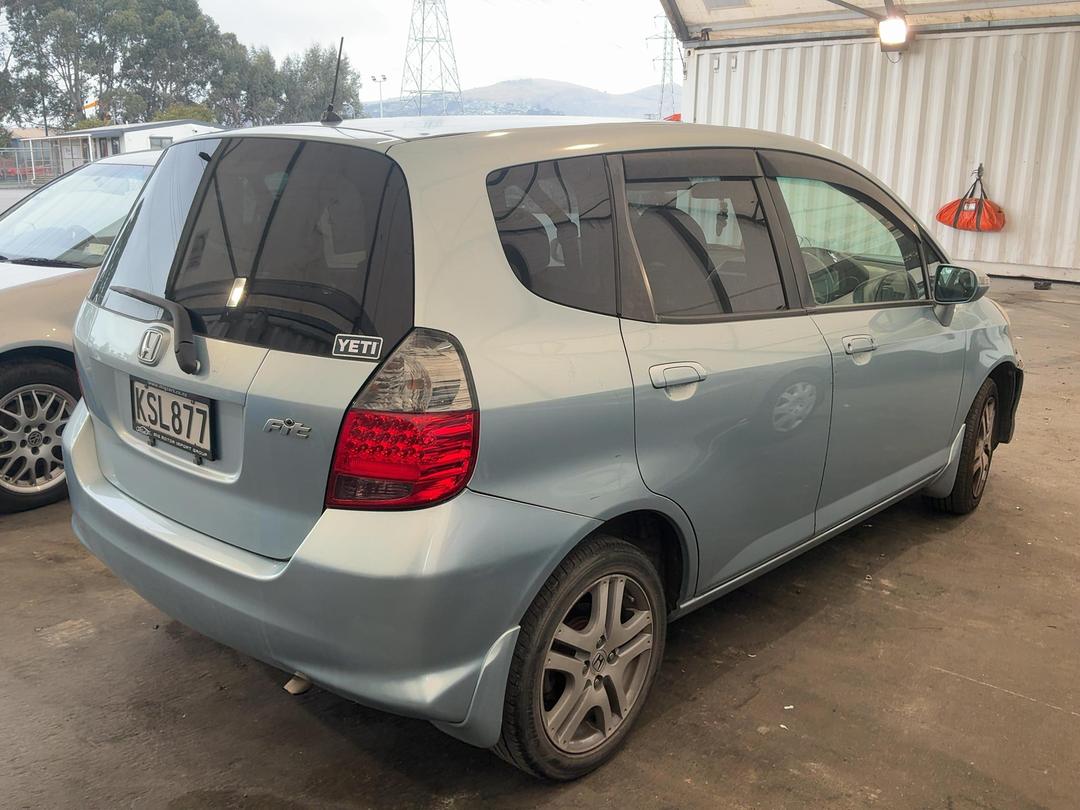 Photo '7' of Honda FIT Photo '7' of Honda FIT