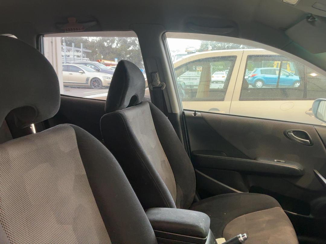Photo '15' of Honda FIT Photo '15' of Honda FIT