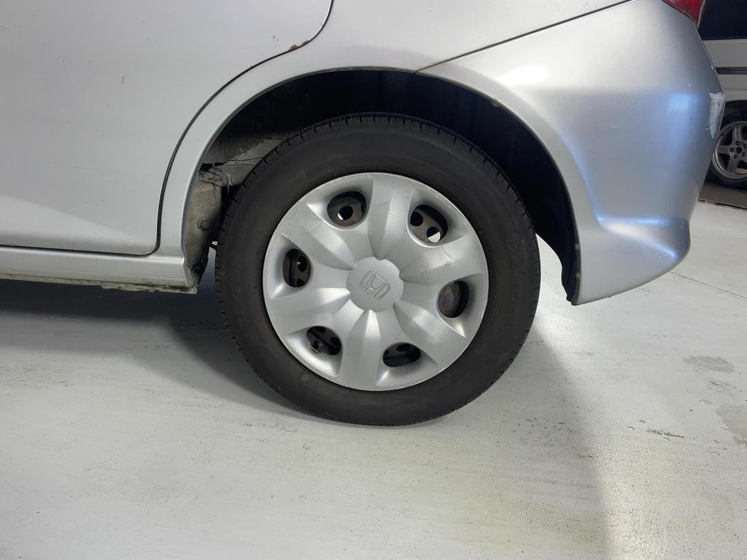 Photo '11' of Honda FIT