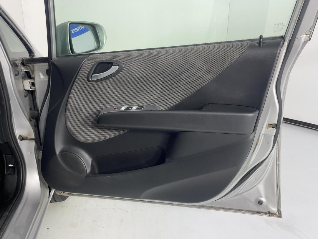 Photo '15' of Honda FIT