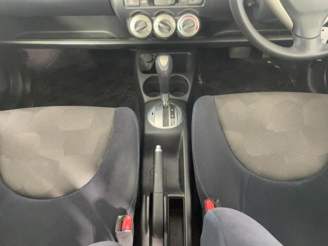 Photo '18' of Honda FIT