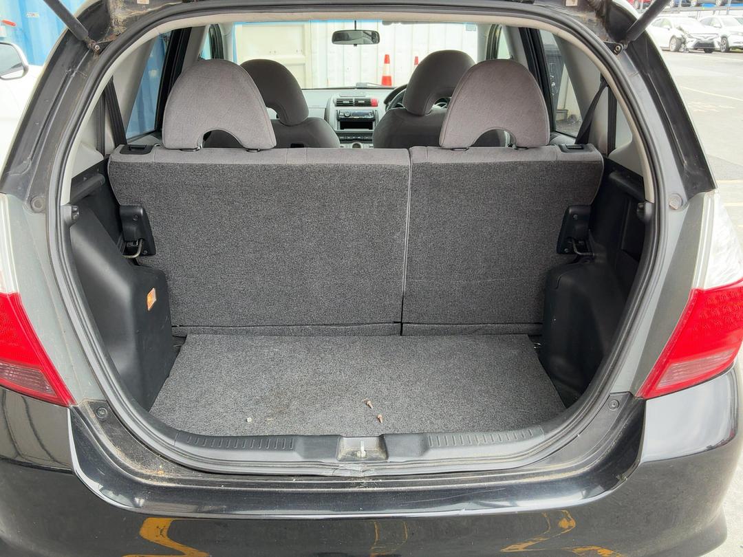Photo '13' of Honda FIT