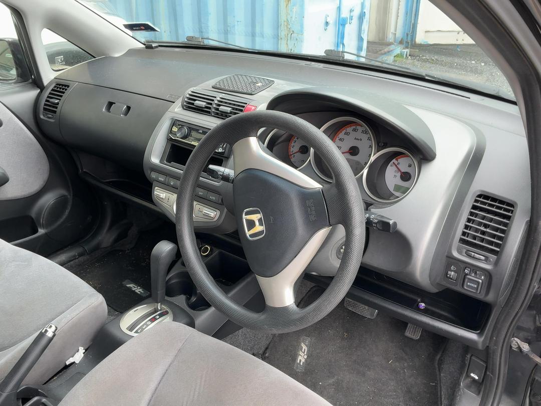 Photo '19' of Honda FIT