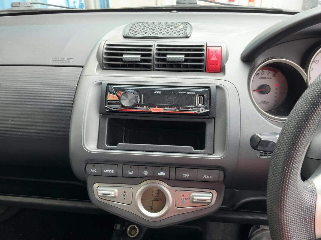 Photo '22' of Honda FIT