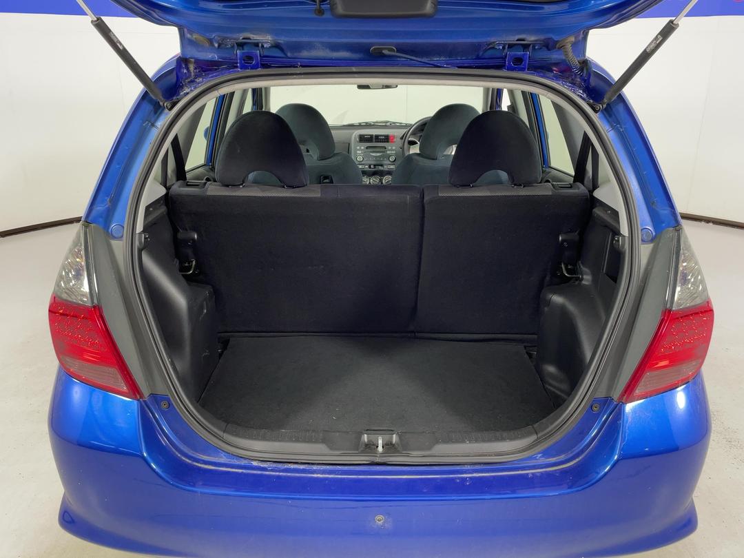 Photo '14' of Honda FIT