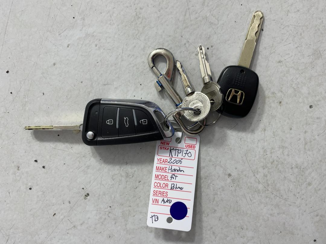 Photo '22' of Honda FIT