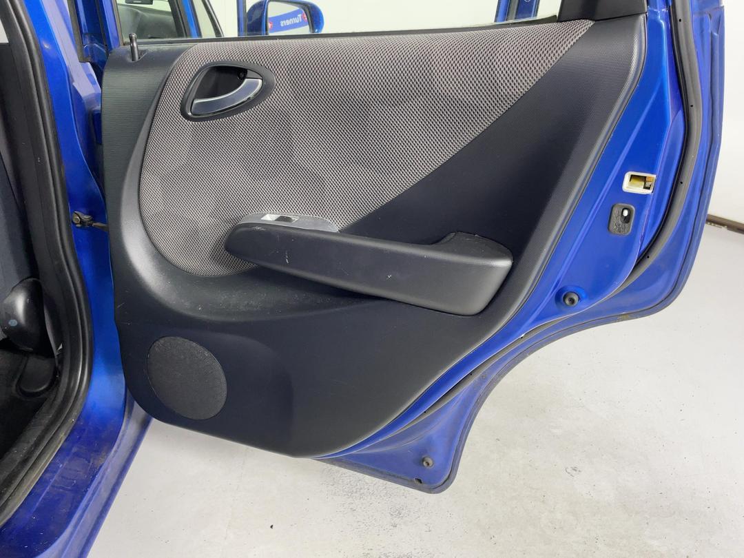 Photo '19' of Honda FIT