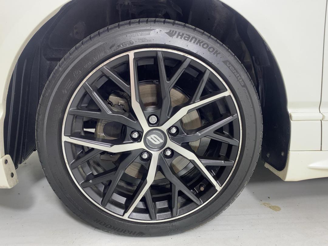 Photo '10' of Honda Odyssey