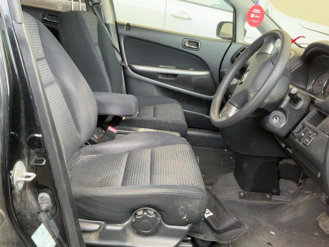 Photo '10' of Honda Stream Photo '10' of Honda Stream