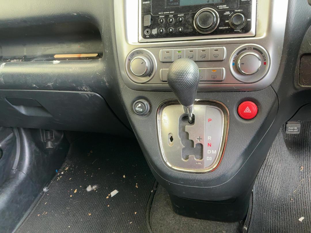 Photo '16' of Honda Stream Photo '16' of Honda Stream