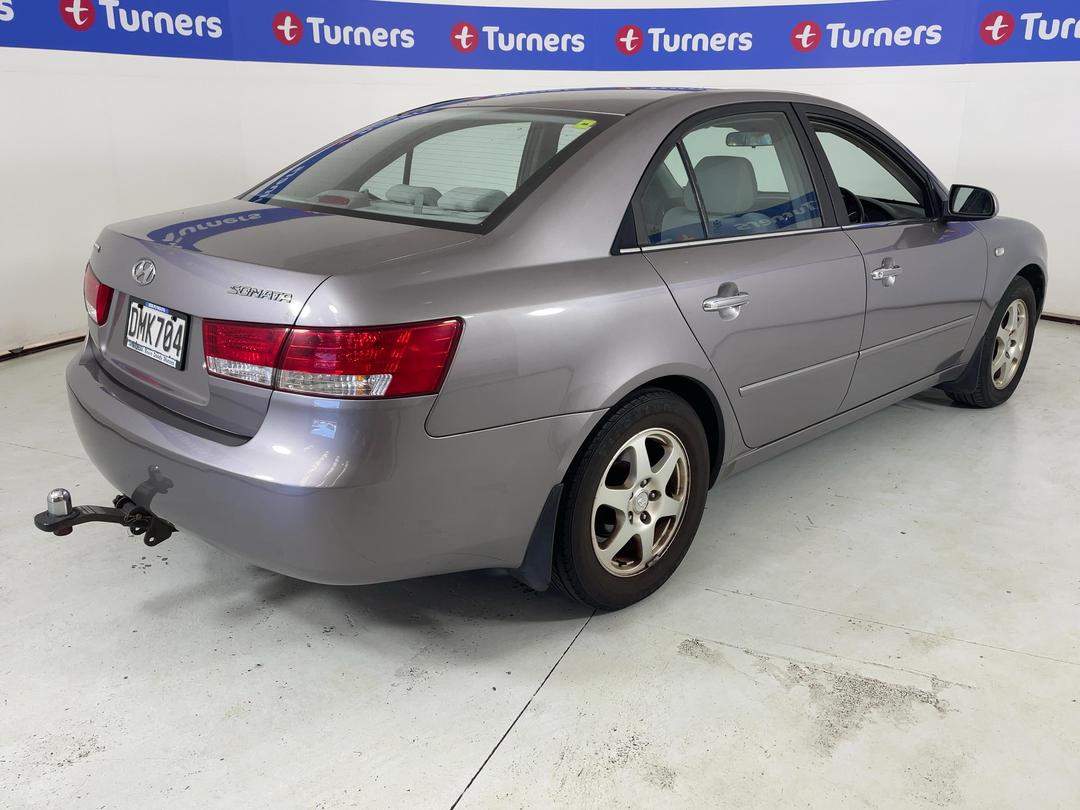 Photo '7' of Hyundai Sonata