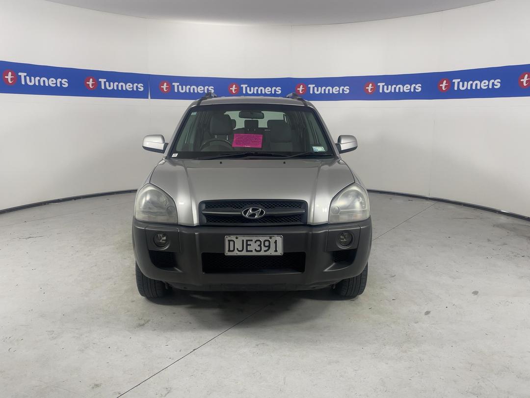 Photo '2' of Hyundai Tucson GLS Photo '2' of Hyundai Tucson GLS
