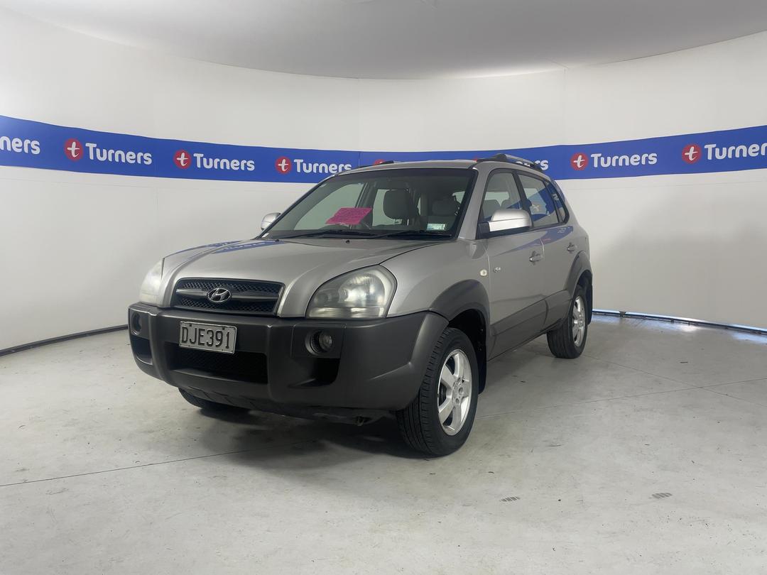 Photo '3' of Hyundai Tucson GLS Photo '3' of Hyundai Tucson GLS