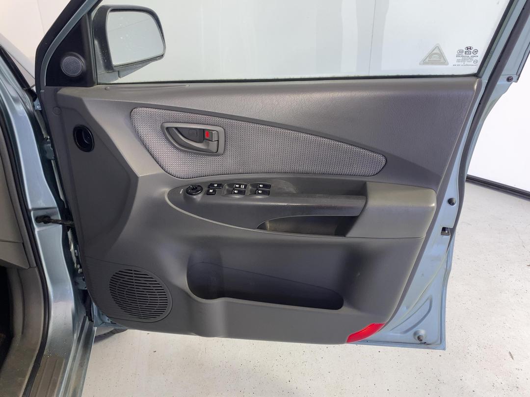 Photo '15' of Hyundai Tucson