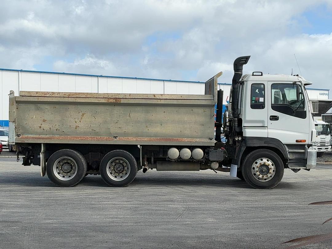 Photo '3' of Isuzu EXZ 400R GIGAMAX Tipper