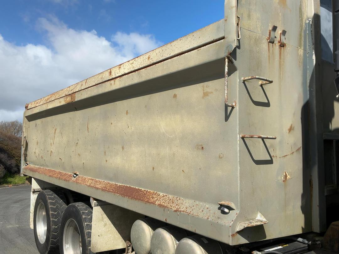 Photo '31' of Isuzu EXZ 400R GIGAMAX Tipper