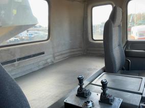 Photo '18' of Isuzu EXZ 400R GIGAMAX Tipper