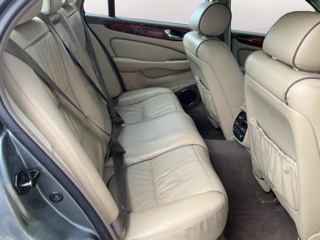 Photo '18' of Jaguar XJ 4.2 Executive Photo '18' of Jaguar XJ 4.2 Executive