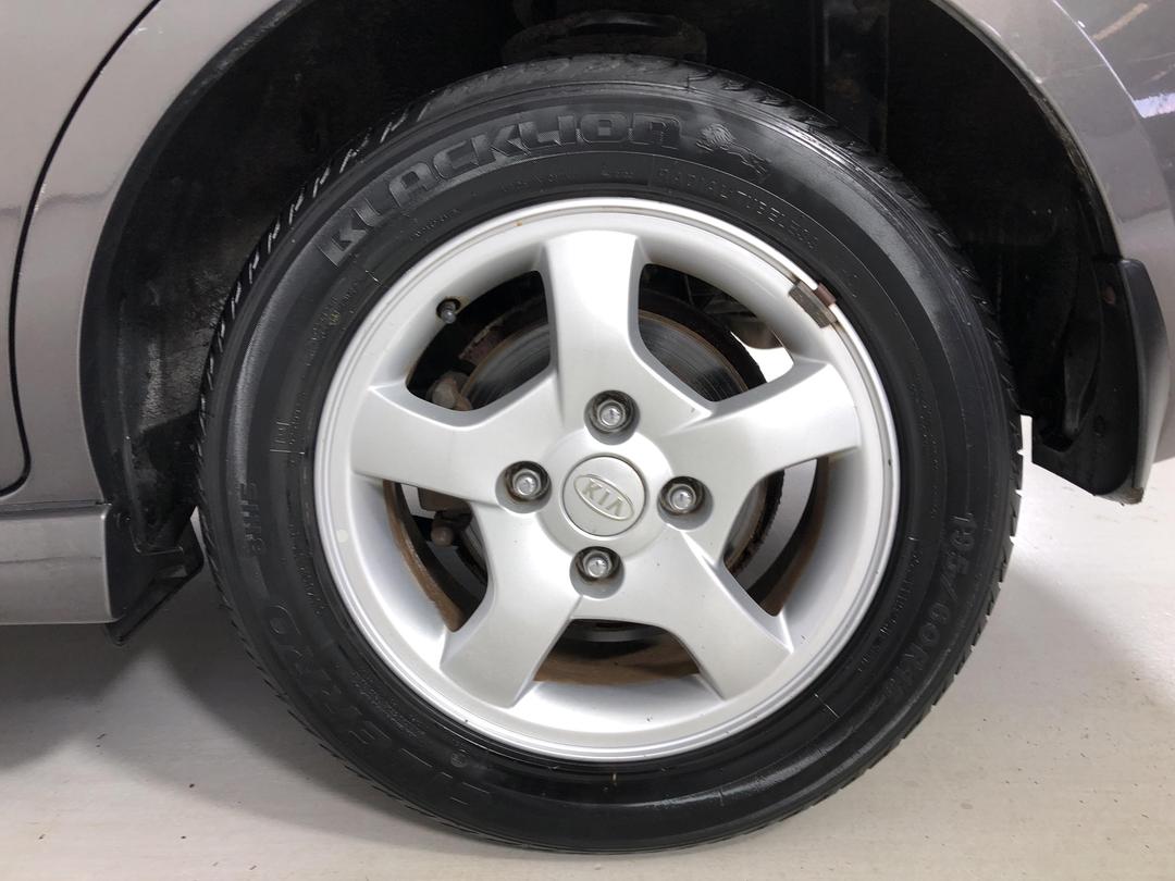 Photo '11' of KIA Cerato